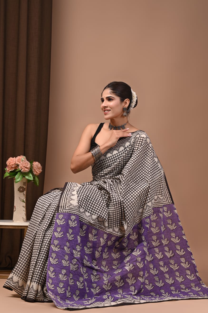 Pure cotton mul saree with understated classy vibes.