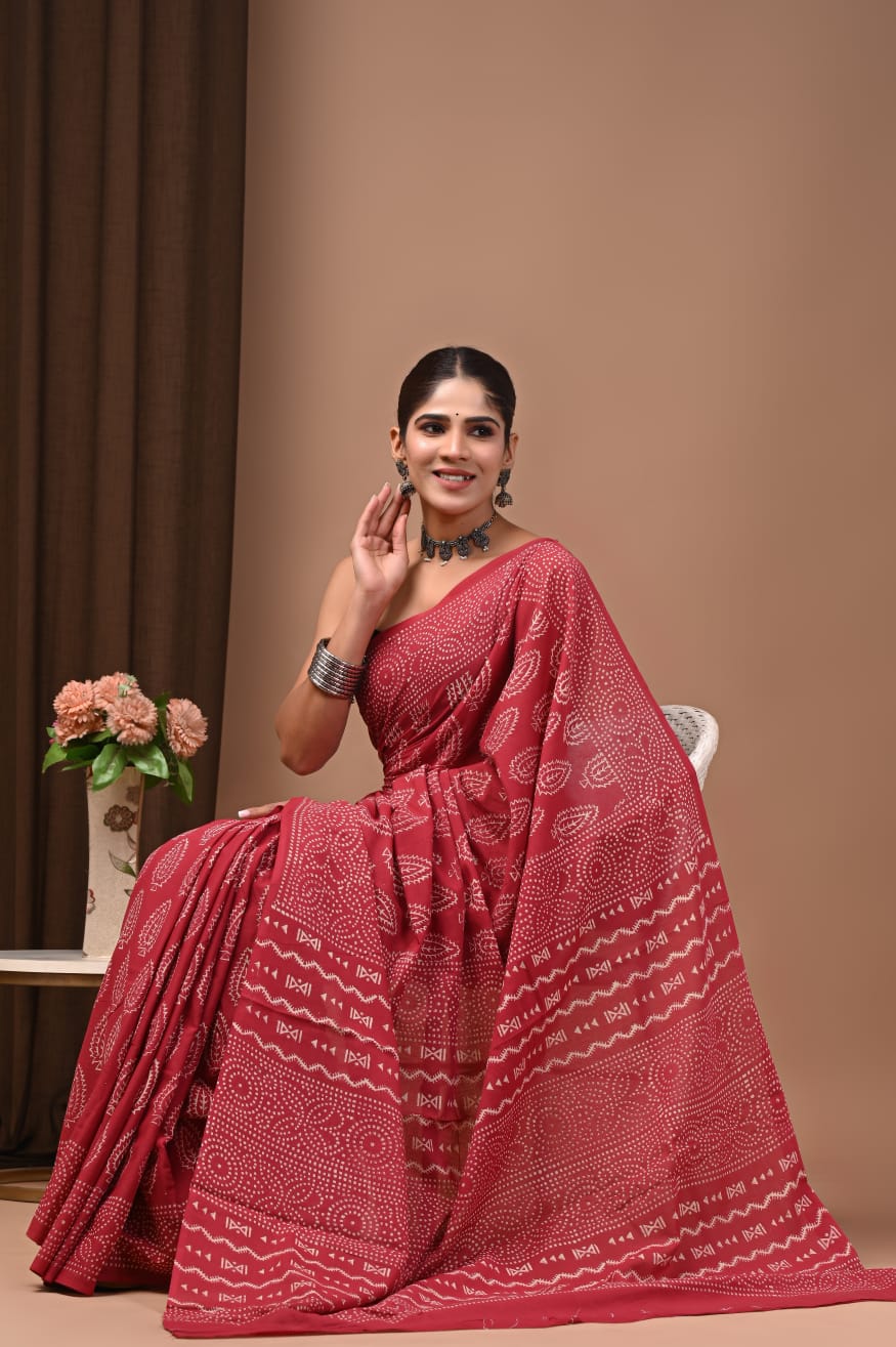 Lightweight cotton mul saree, crafted with love.