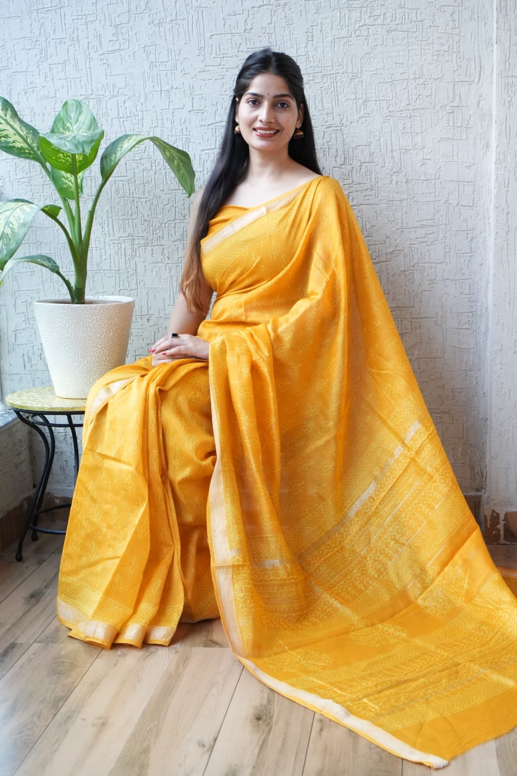 Beautiful Maheshwari Saree with Contrast Pallu