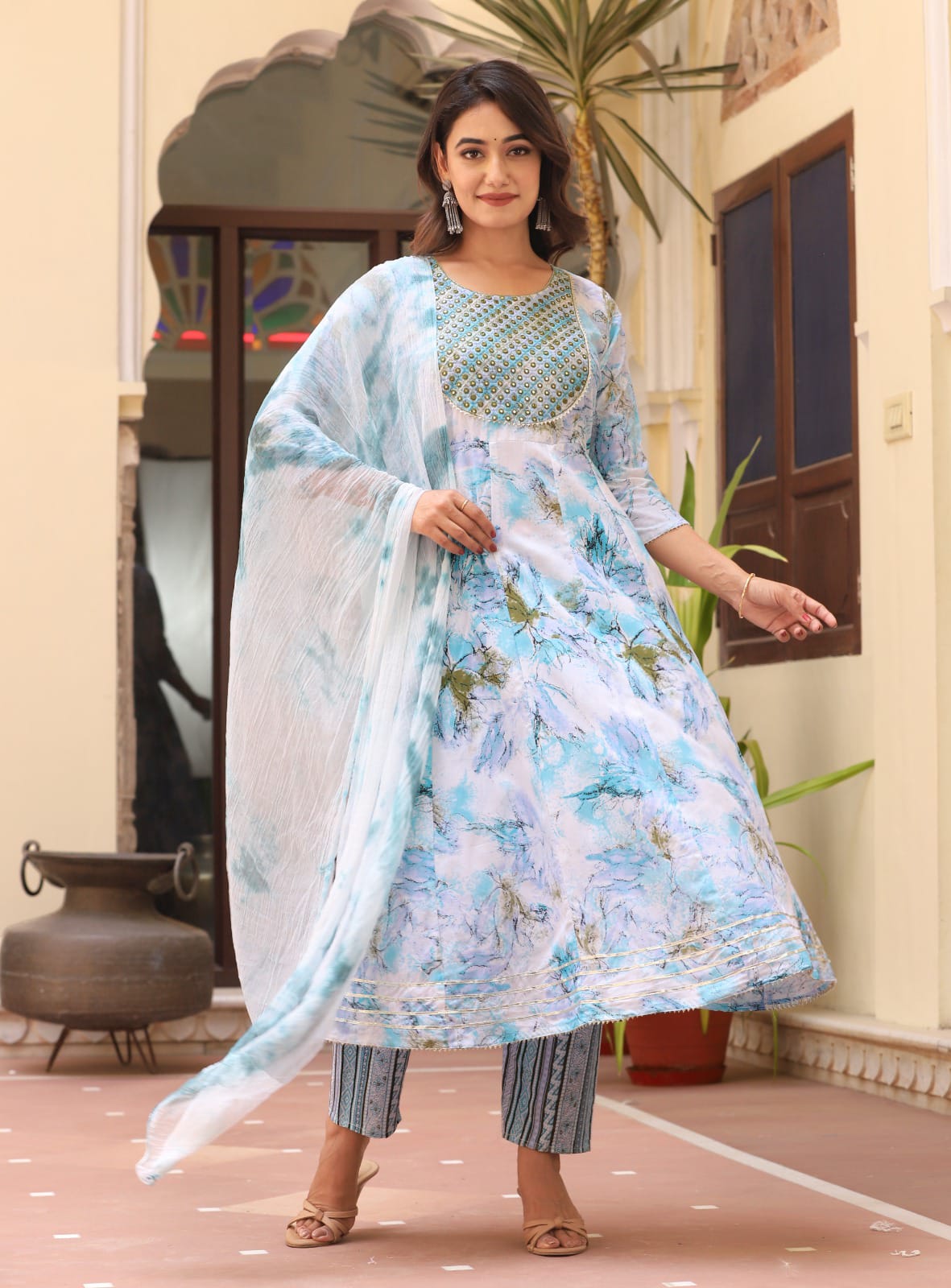 white flower printed kurta pant