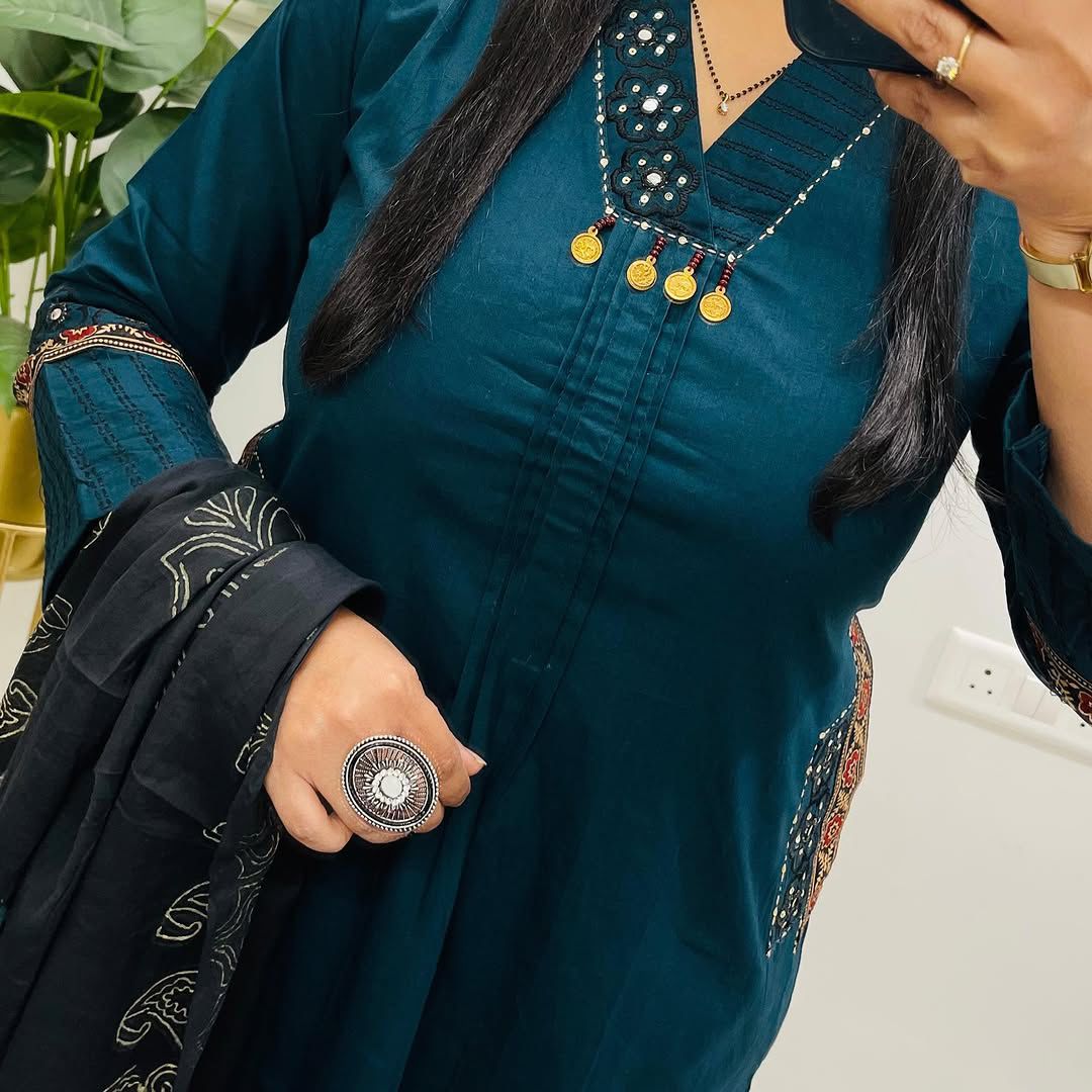 Premium kurti pant with malmal dupatta