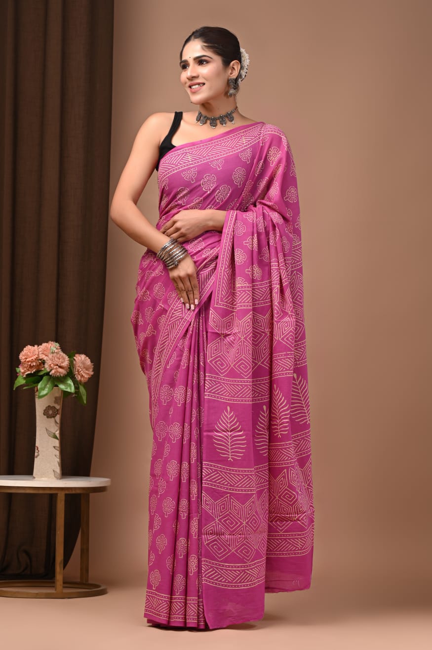Soft-touch mulmul saree in pure cotton, crafted for modern elegance.