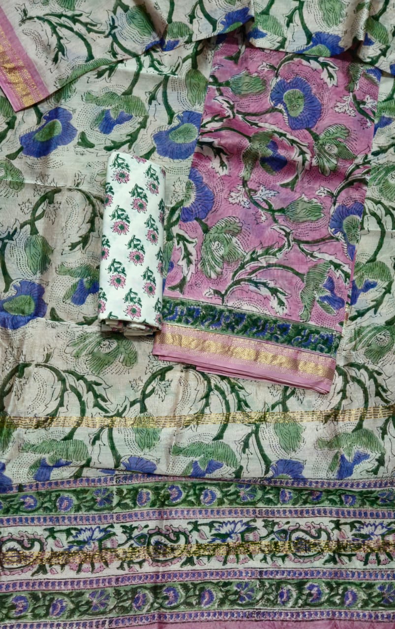 Classic Maheshwari Silk Suit with Elegant Weaving