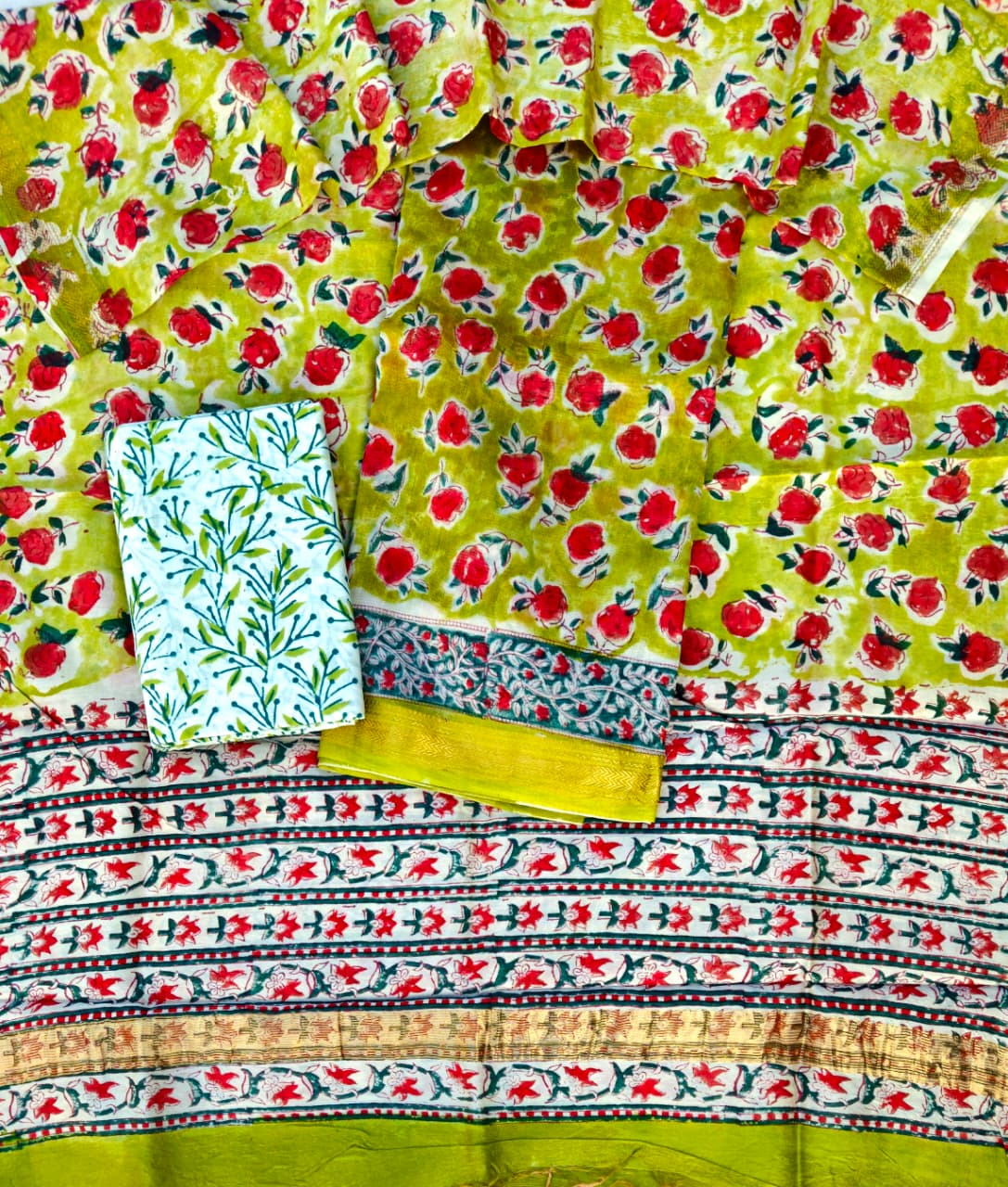 Beautiful Maheshwari Silk Dress Material with Zari