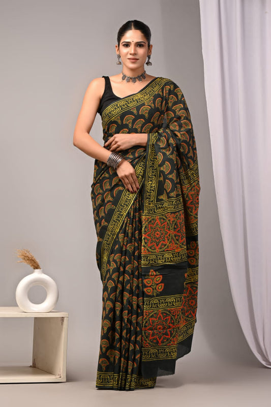 Easy-drape lightweight mulmul cotton saree, everyday chic.