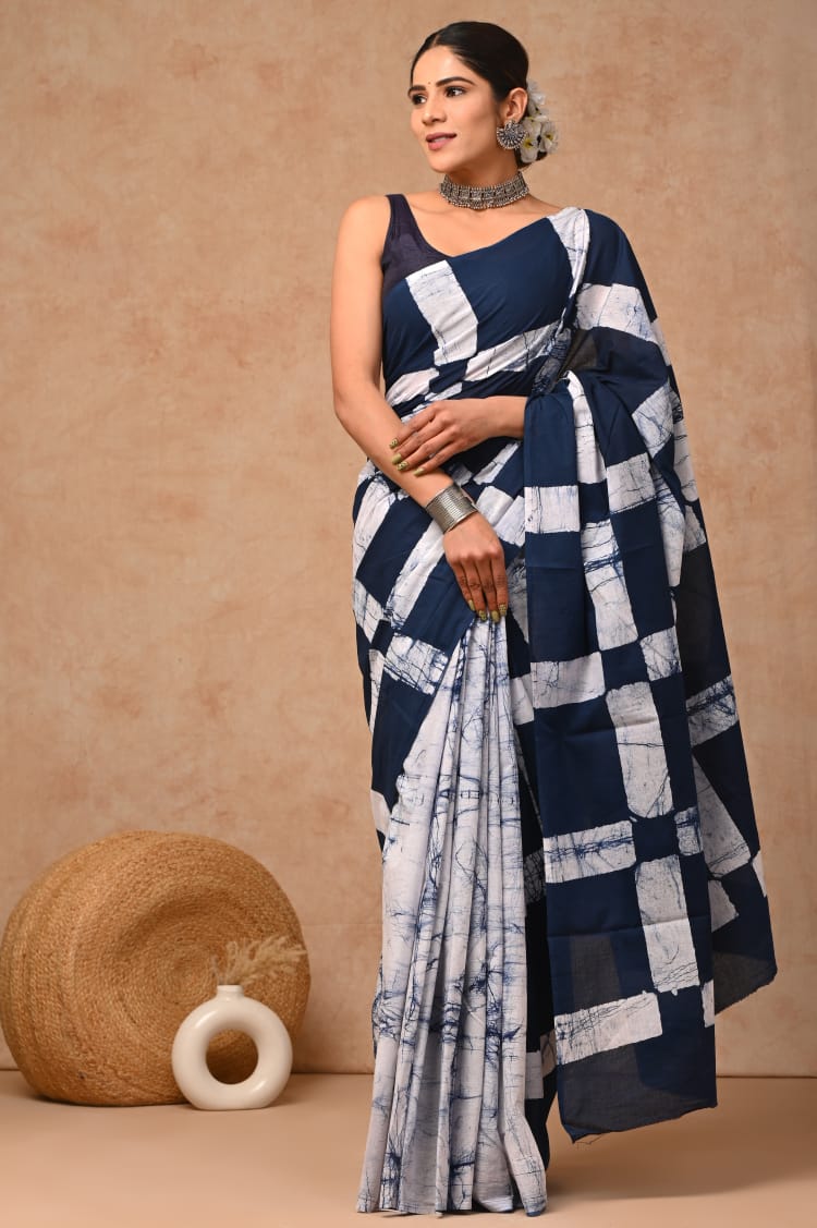 Lightweight cotton mul saree, crafted with love.