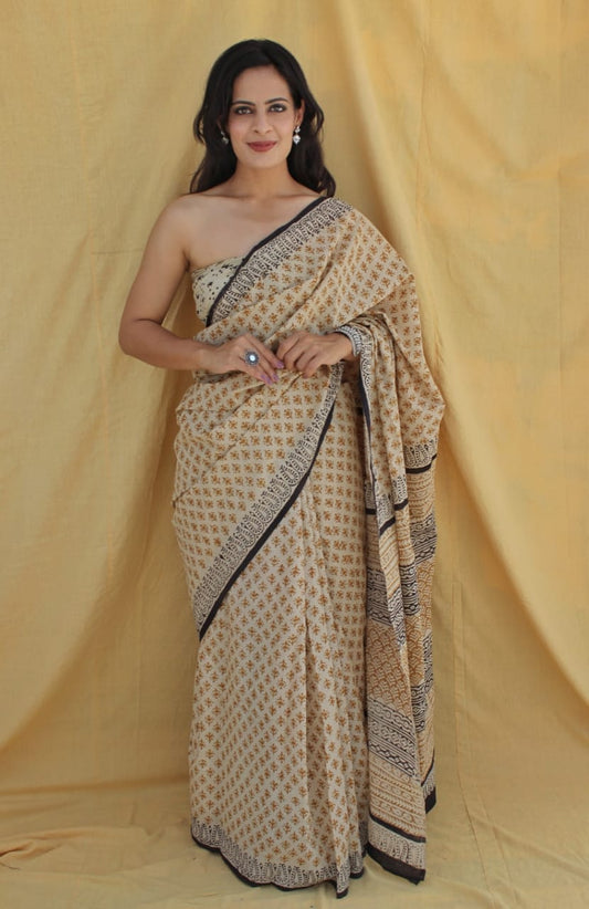 Pure mulmul cotton saree with soothing block prints.