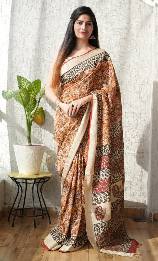 Elegant Geecha Border Saree