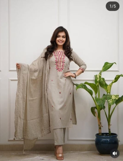 heavy dupatta kurti pant set with dupatta