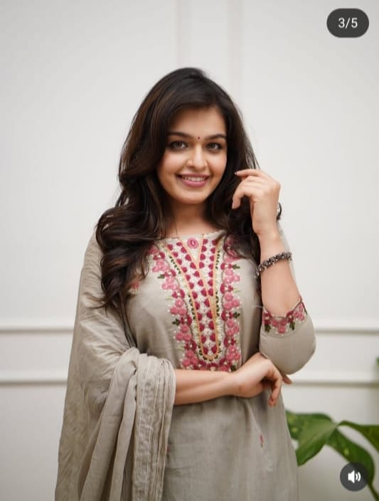 heavy dupatta kurti pant set with dupatta