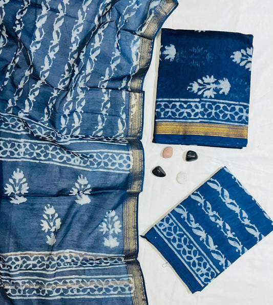 Elegant Maheshwari Silk Suit with Cotton and Dupatta