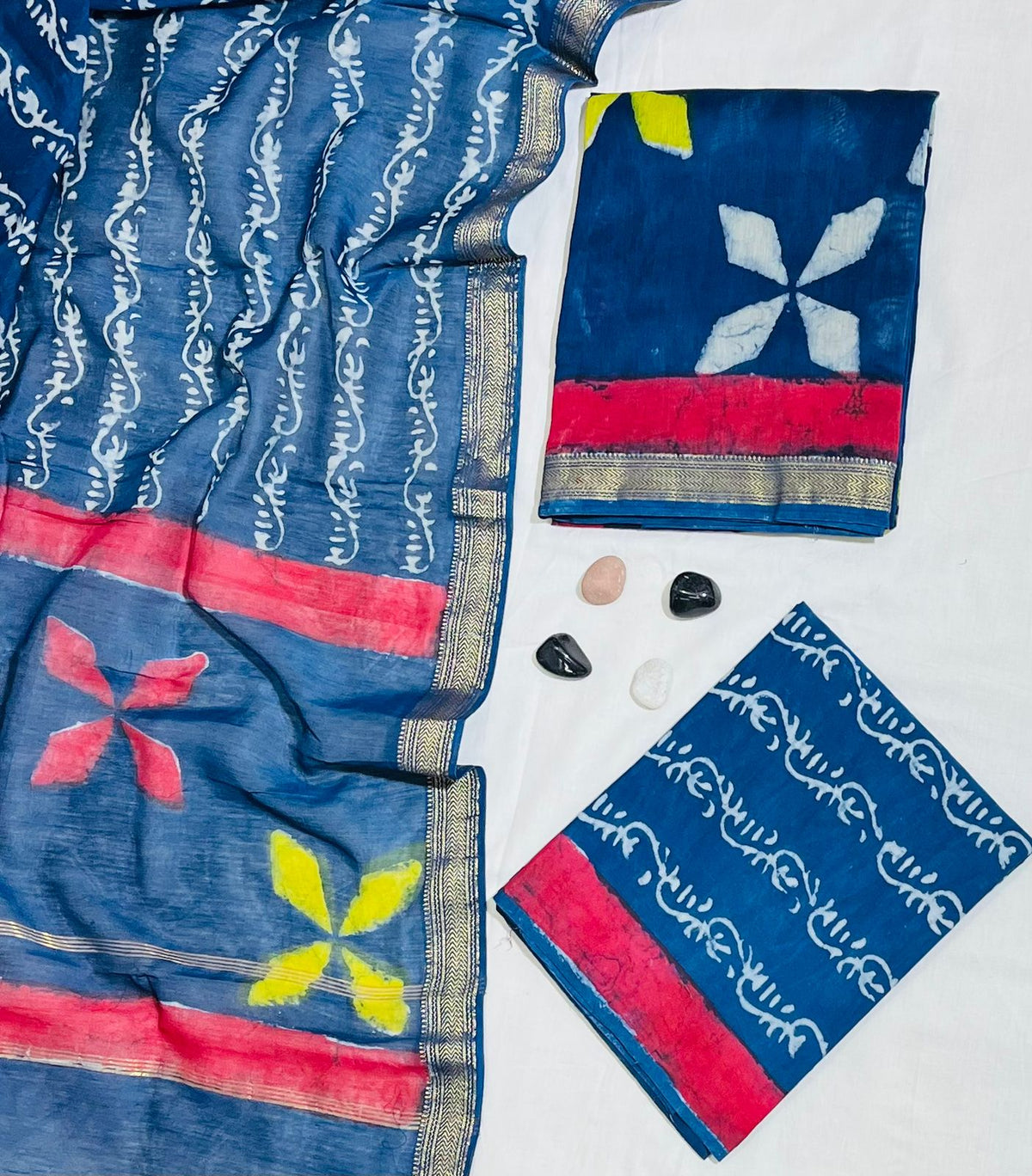 Elegant Maheshwari Silk Suit with Handcrafted Border