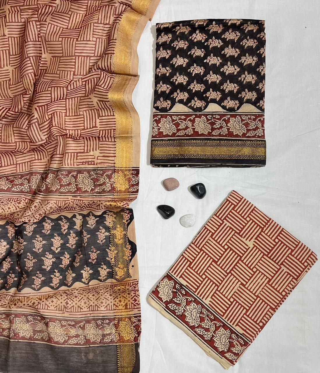 Stylish Festive Maheshwari Silk Suit with Zari Border