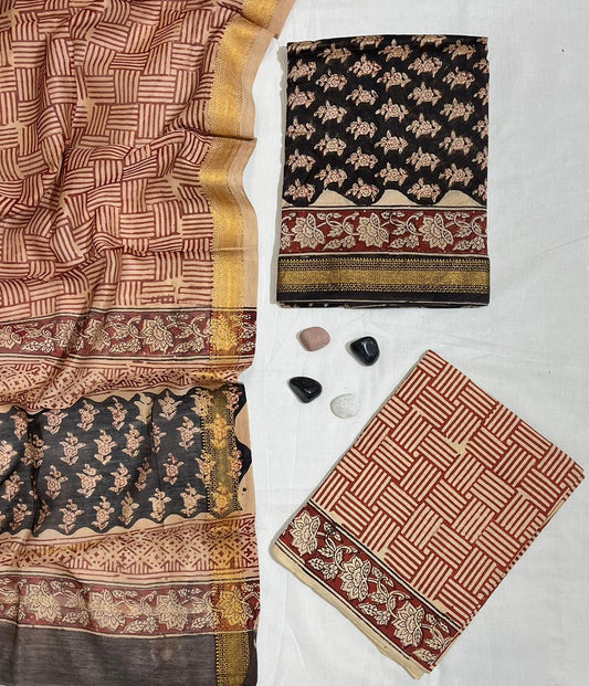 Stylish Festive Maheshwari Silk Suit with Zari Border