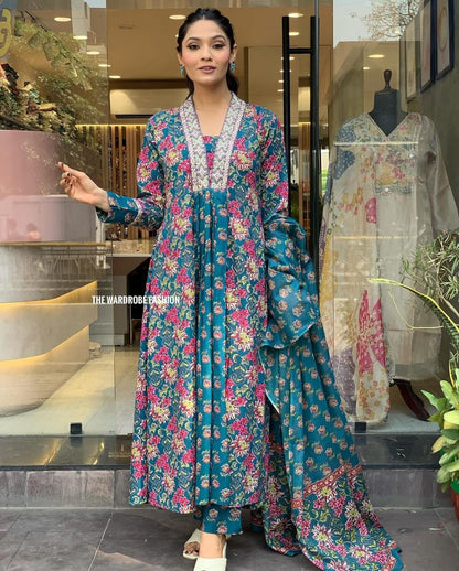 Nack Full Embroidery Work Kurti Panti With Duptta