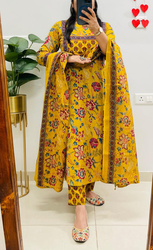 kurti with print with pant and mulmul printed dupatta