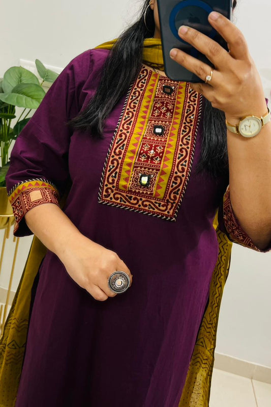 wine-colored Cotton Kurta Set With Printed Dupatta