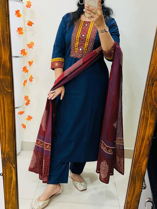 blue cotton kurta set featuring printed neckline with mirror work