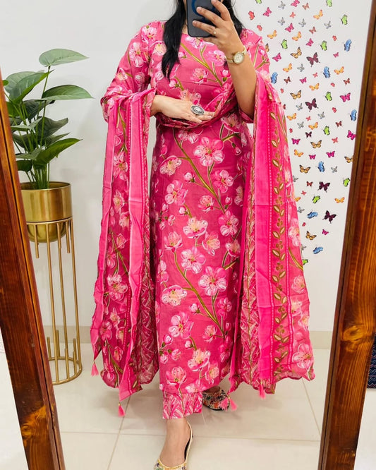 Women Pure Cotton Kurti Pant Dupatta Set in pink