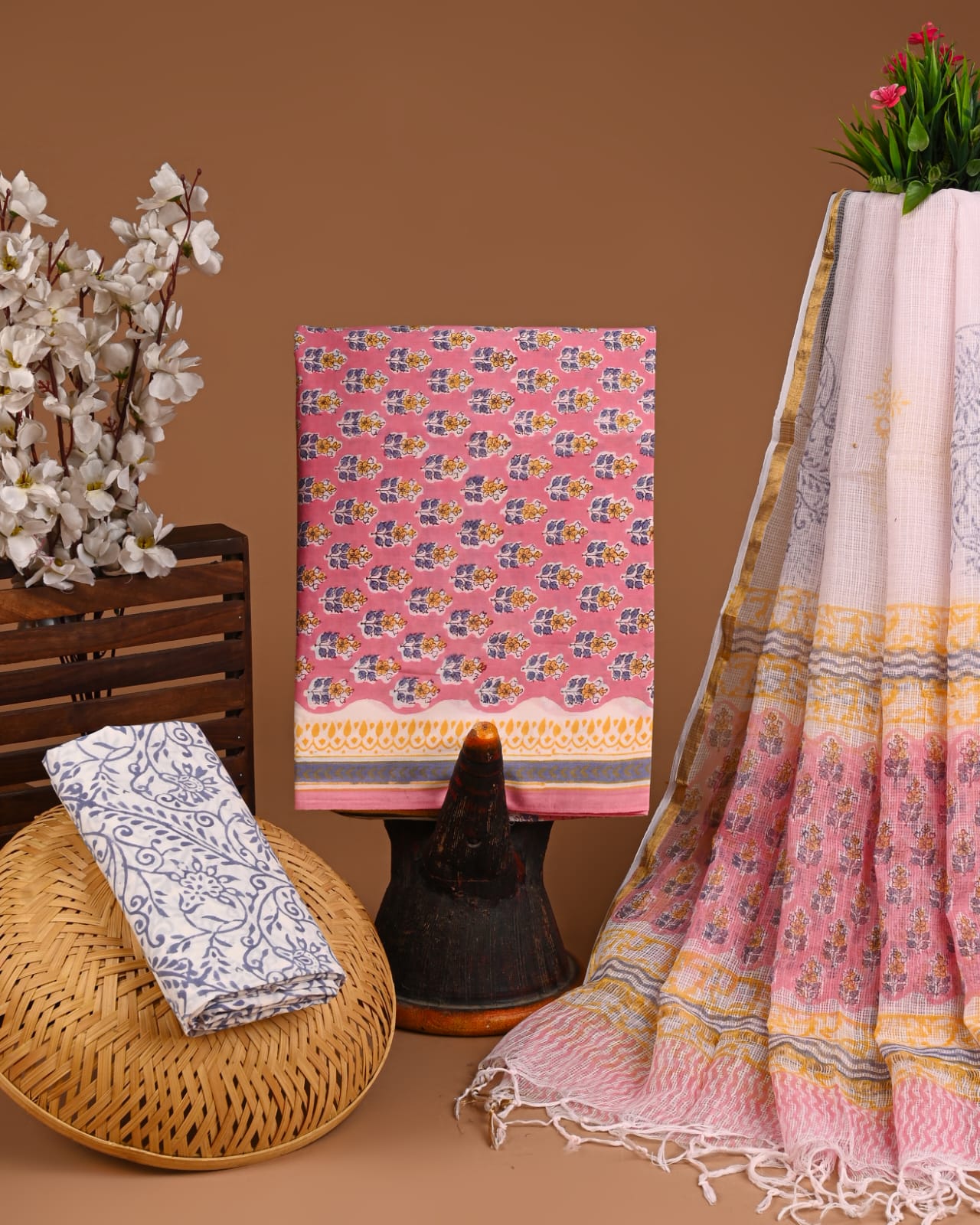white  pink kota doriya