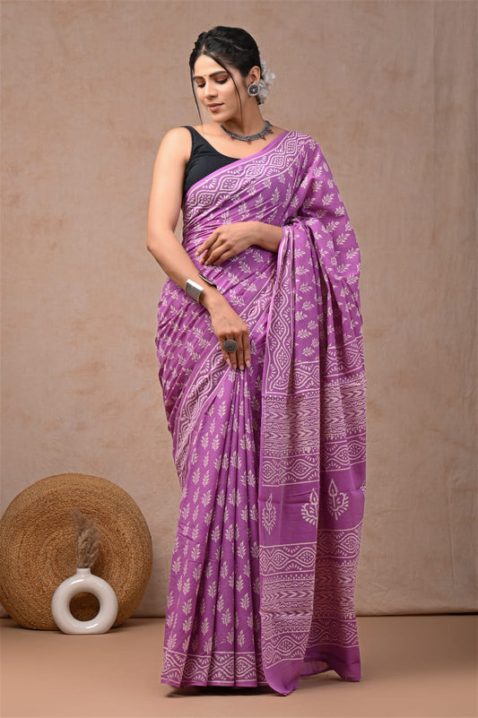 Versatile cotton mulmul saree, elegant yet practical.