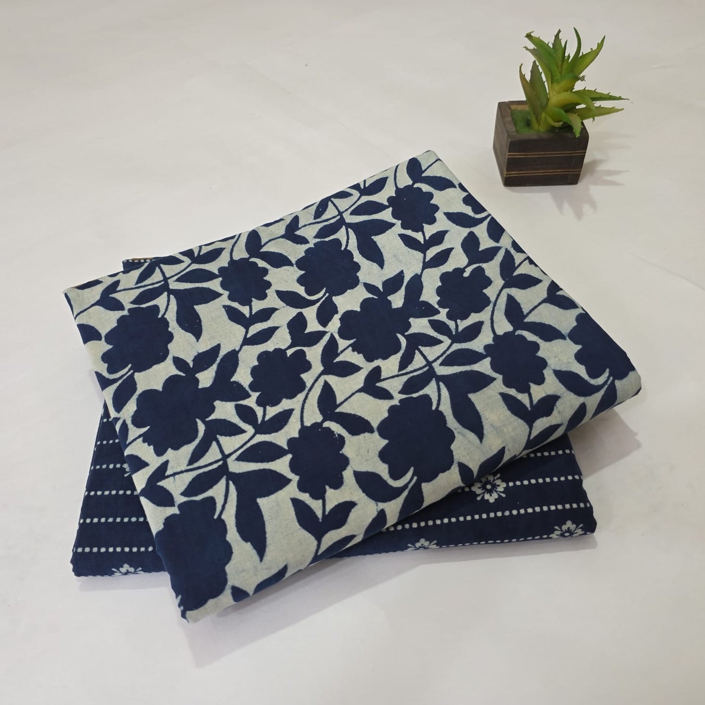 Soft Cotton Dabu Print Combo Suit for Daily Use