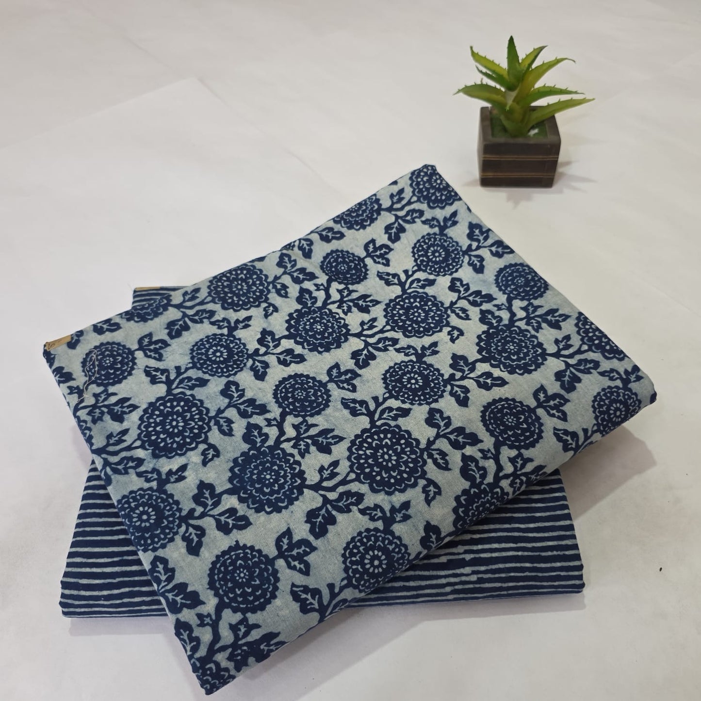 Stylish Cotton Cambric Print Combo Suit Set