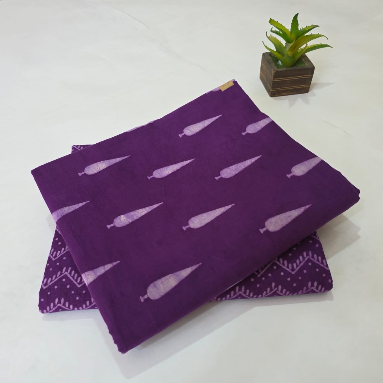 Handcrafted Dabu Print Cotton Combo Suit Online