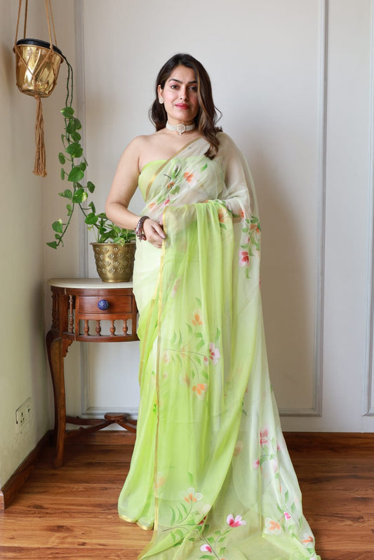 Daily Wear Chiffon Saree with Elegant Zari Design
