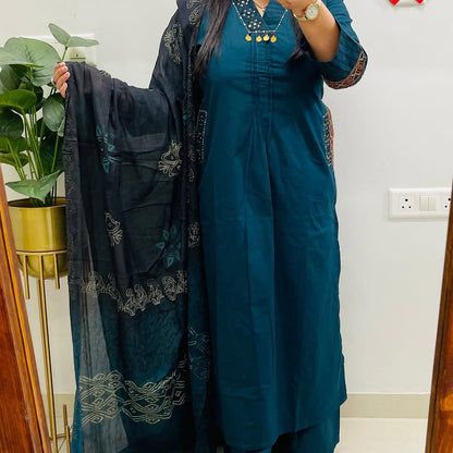 Premium kurti pant with malmal dupatta