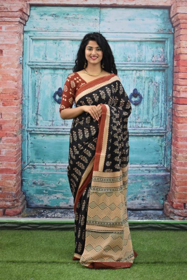 Elegant Black and Red Floral Print Sari